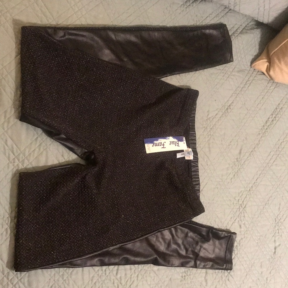 NWT Faux leather look back gold flake  leggings